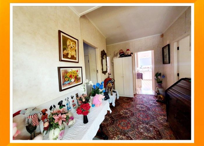  at 19 Lorraine Avenue, Mount Albert, Auckland City, Auckland