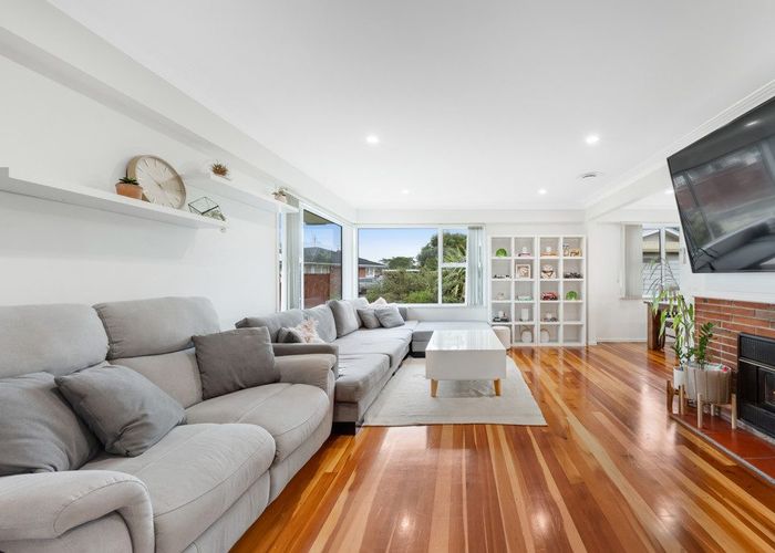  at 14 Holden Place, Manukau, Manukau City, Auckland