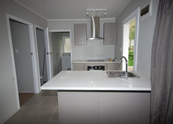  at 2/117 Aranui Road, Mount Wellington, Auckland City, Auckland