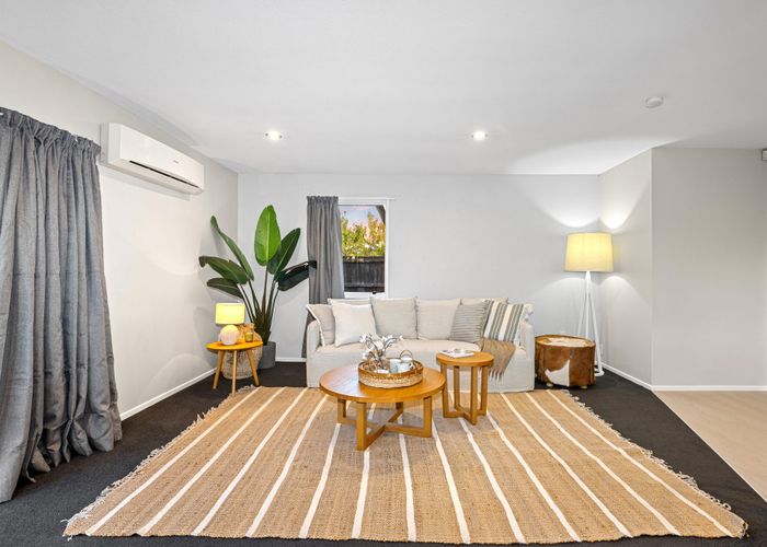 at 2/80 Perry Street, Papanui, Christchurch City, Canterbury