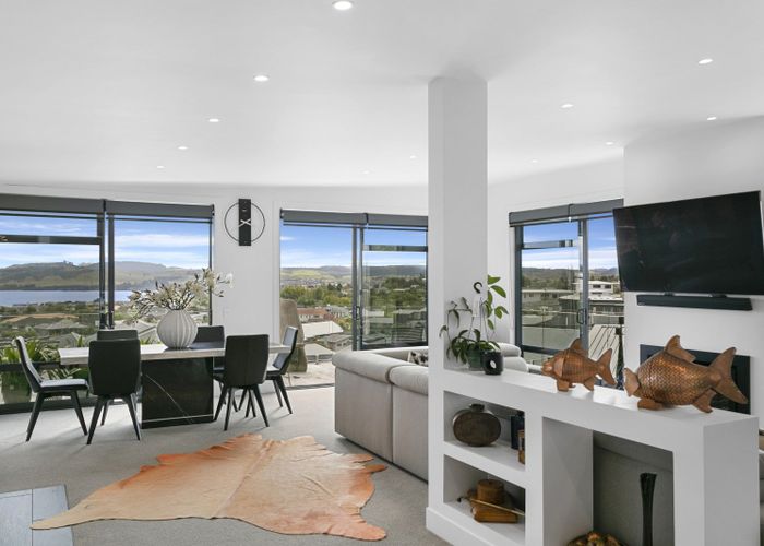  at 32 Coprosma Crescent, Waipahihi, Taupo
