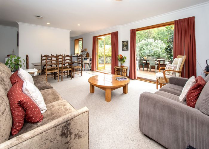  at 114 Wakefield Avenue, Sumner, Christchurch