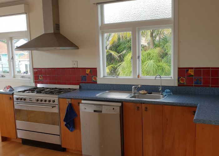  at 3 Commercial Rd, Helensville, Rodney, Auckland