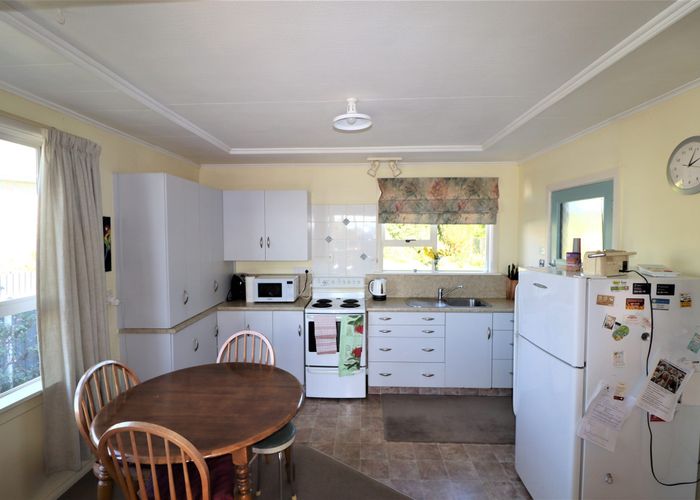  at 27 Arrow Crescent, Holmes Hill, Oamaru