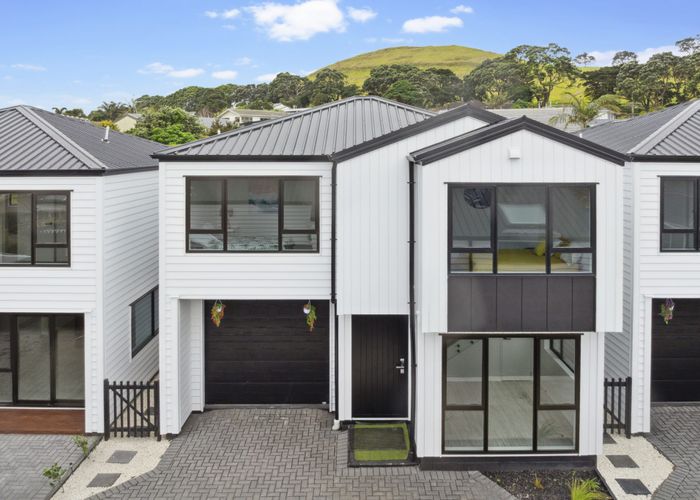  at 4/6 Pikitea Road, Mangere Bridge, Manukau City, Auckland