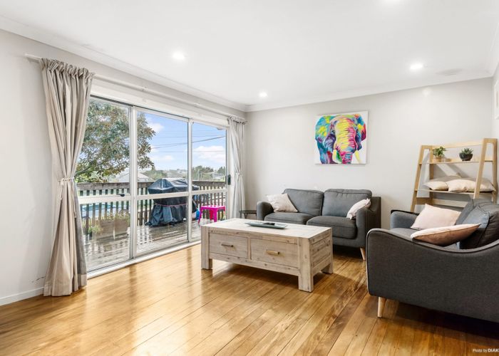  at 8 Alexander Avenue, Torbay, North Shore City, Auckland