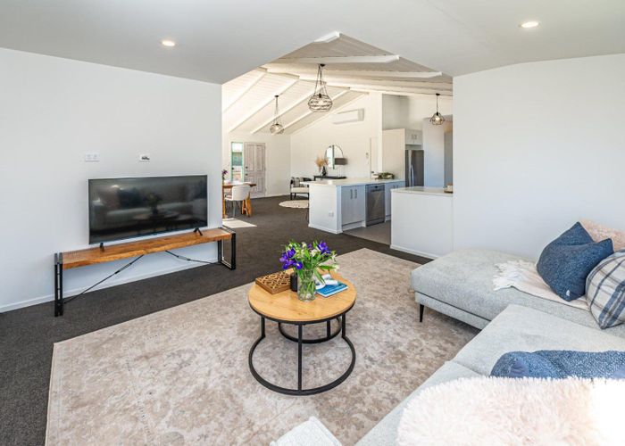  at 4 Kupe Place, Castlecliff, Whanganui