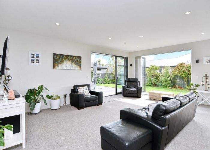  at 5 Kestrel Place, Brookhaven, Christchurch City, Canterbury