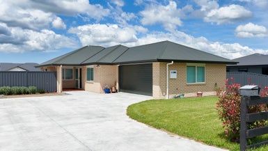  at 17 Bell Street, Clive, Clive