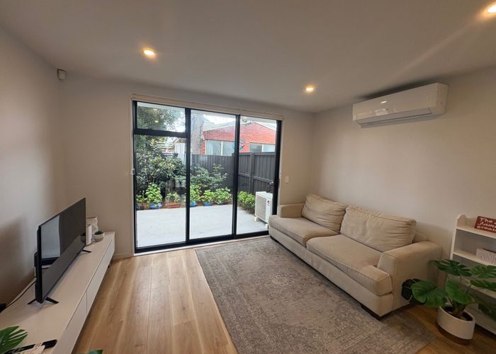  at 5/12 New Brighton Road, Shirley, Christchurch City, Canterbury