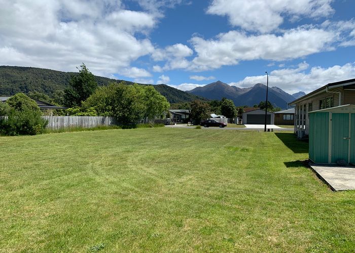  at 6 Motu-Au Close, Manapouri, Manapouri