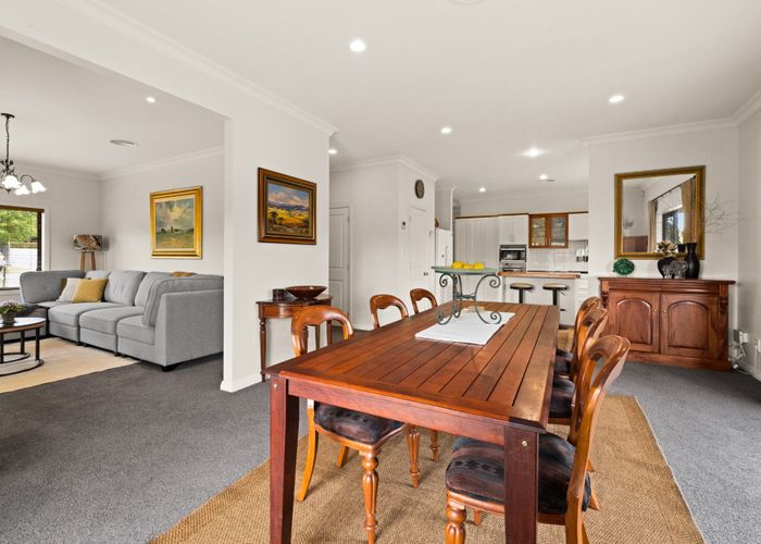  at 2 Redwood Close, Havelock North, Hastings, Hawke's Bay