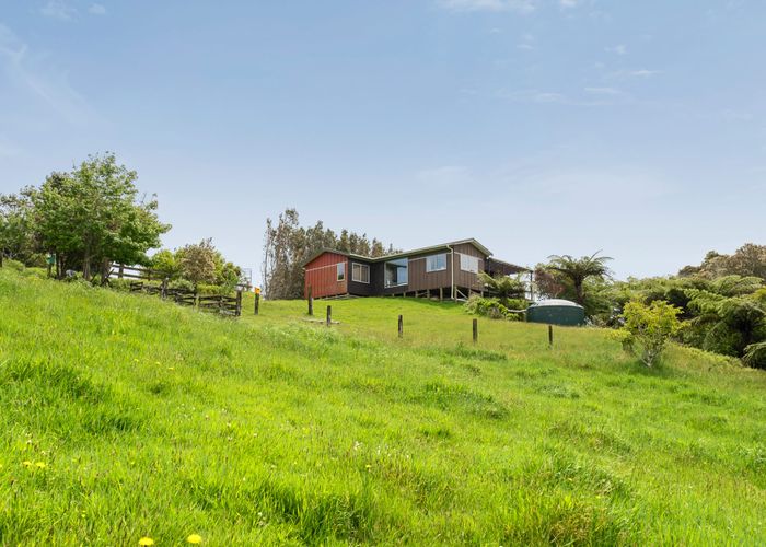  at 1389 Carrington Road, Hurworth, New Plymouth