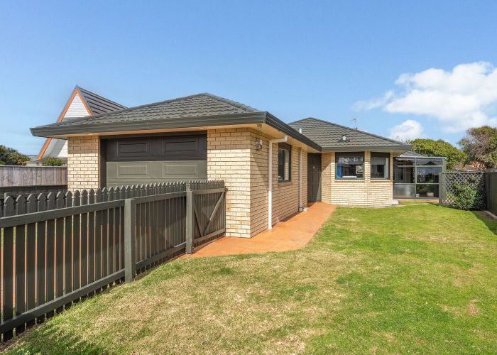  at 15A Watson Drive, Paraparaumu Beach, Kapiti Coast, Wellington