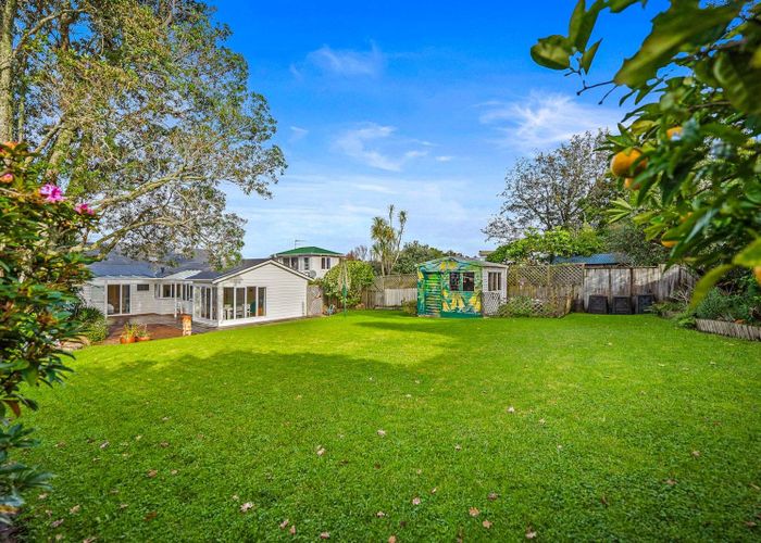  at 10 Seabreeze Road, Devonport, North Shore City, Auckland