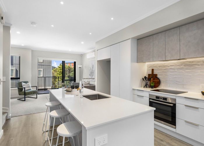  at 5/35 Marine Parade, Hobsonville, Waitakere City, Auckland