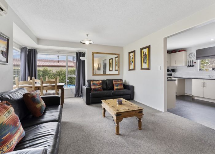  at 2/14 Kinross Street, Hei Hei, Christchurch