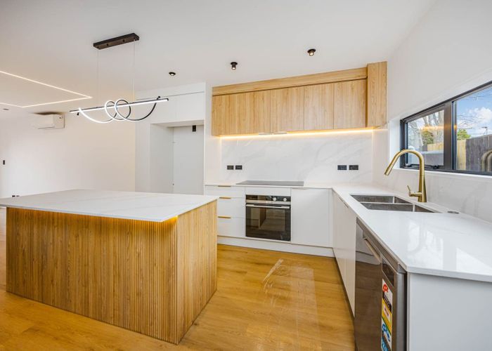  at Lot 6, 69 Walworth Avenue, Pakuranga Heights, Manukau City, Auckland