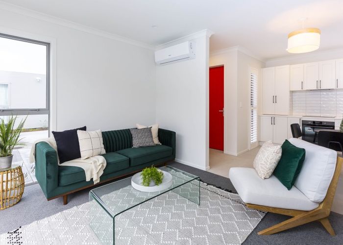  at 44C Pine Avenue, Upper Hutt Central, Upper Hutt
