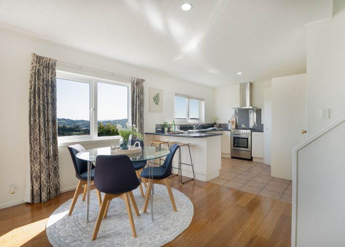  at 27B Kentwood Drive, Woodridge, Wellington, Wellington