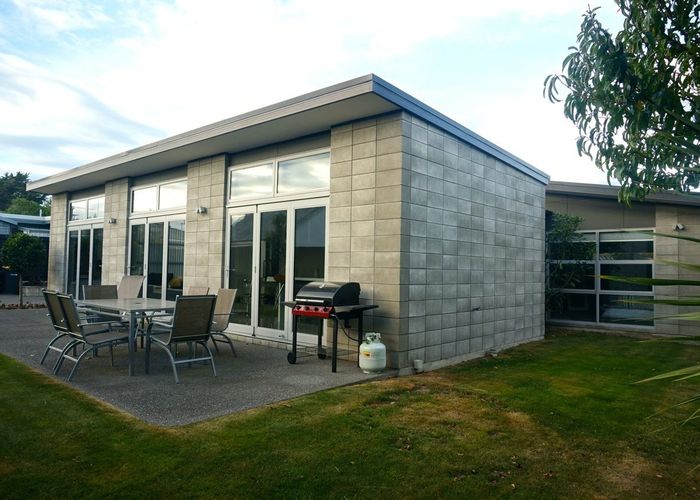  at 73 Beach Road, North New Brighton, Christchurch City, Canterbury