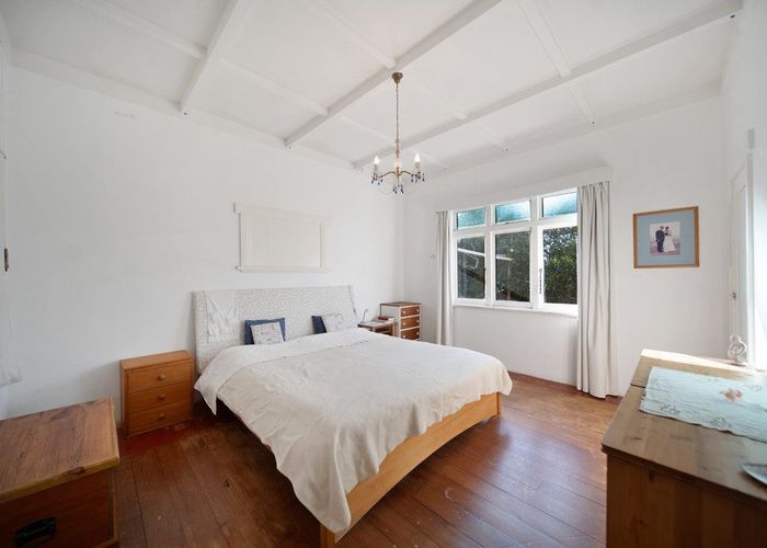  at 20 Earlsworth Road, Mangere East, Auckland