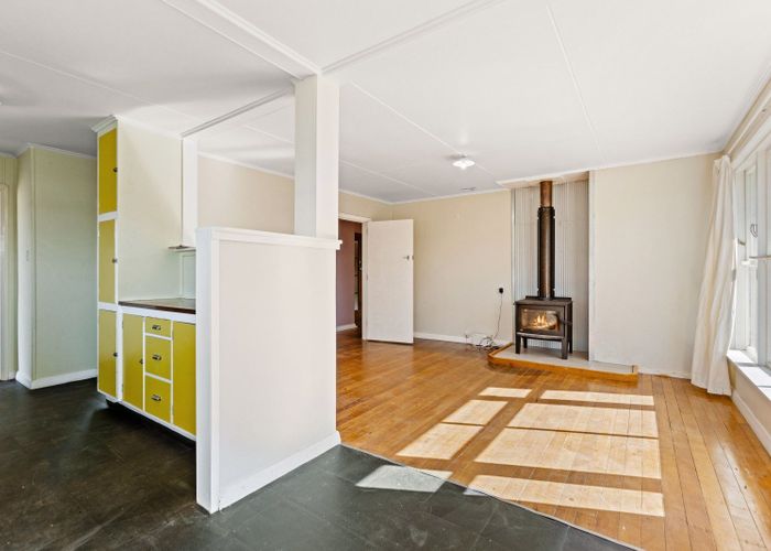  at 7 Cemetery Road, Tarras, Cromwell