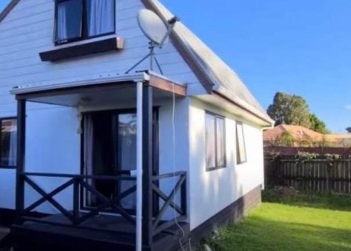  at 2/211 Weymouth Road, Manurewa, Manukau City, Auckland