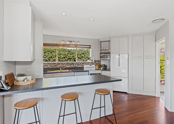  at 39 Rossiter Avenue, Redwood, Christchurch