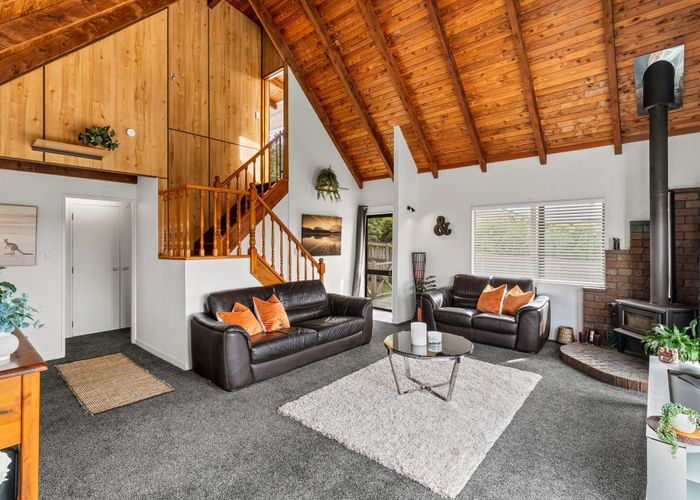  at 38 Thorburn Avenue, Red Beach, Red Beach