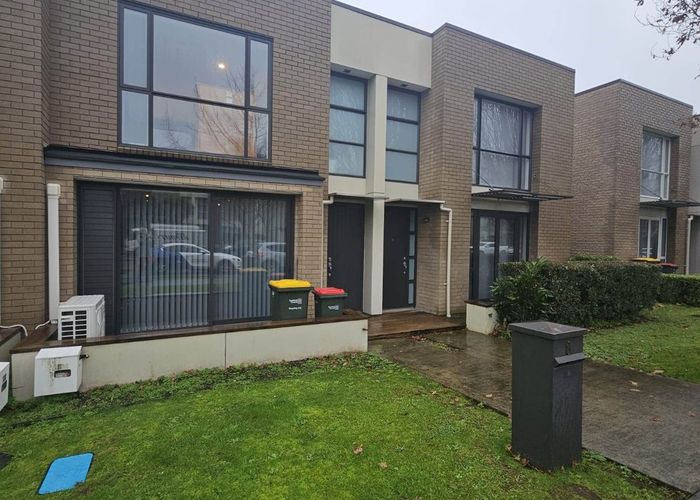  at 8 Hakawai Avenue, Takanini, Papakura, Auckland