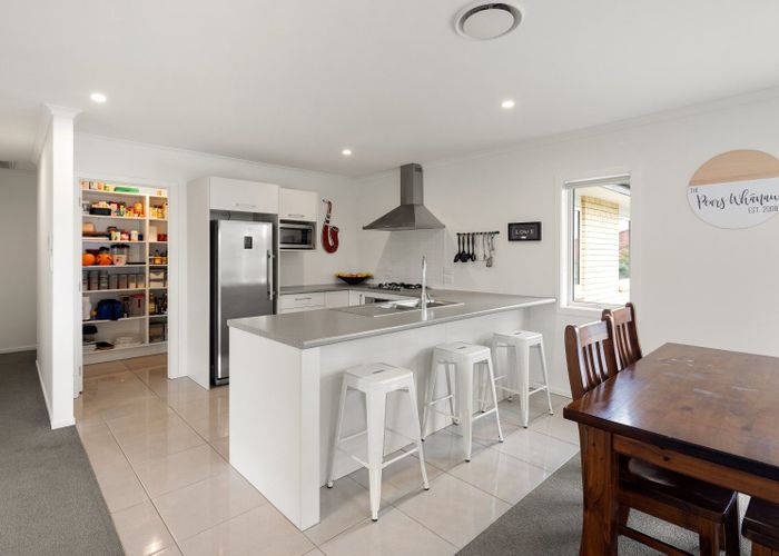  at 4 Rose Berry Crescent, Flagstaff, Hamilton