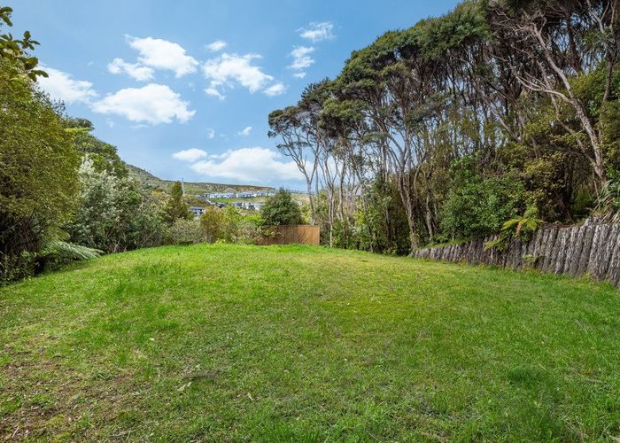  at 7 Furneaux Grove, Whitby, Porirua, Wellington