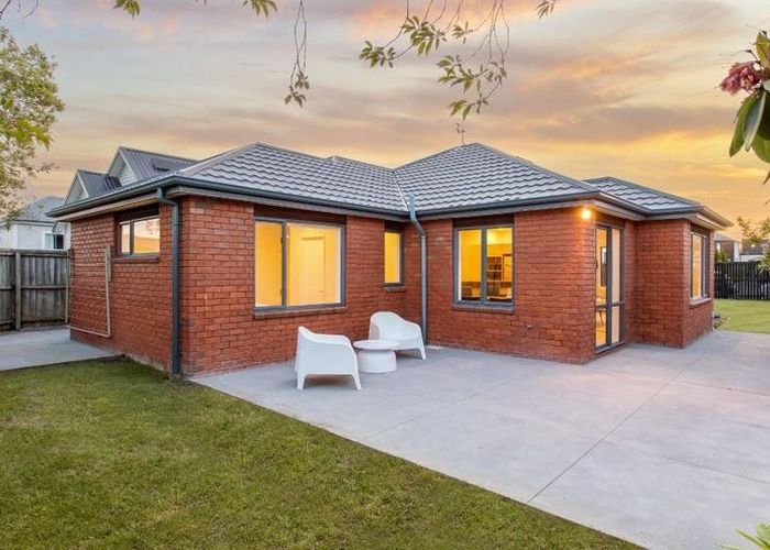  at 586 Madras Street, St Albans, Christchurch