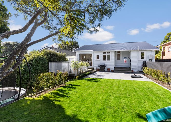  at 40 Duthie Street, Karori, Wellington