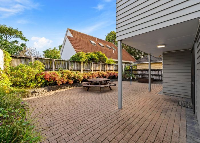  at 2/19a Arran Street, Avondale, Auckland City, Auckland