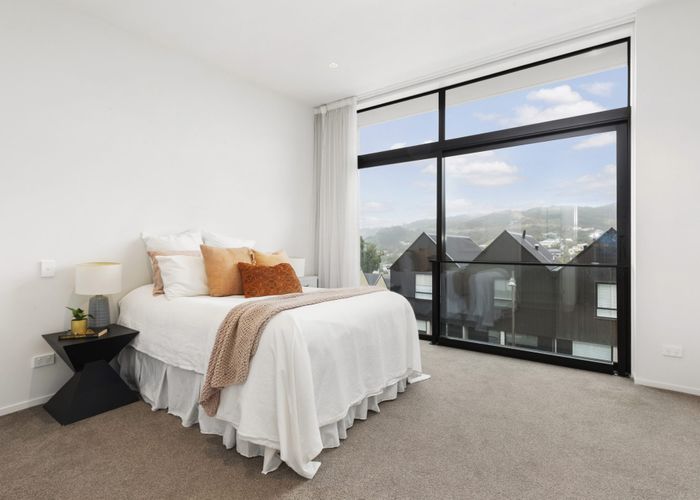  at 15 Jean Caldwell Way, Island Bay, Wellington