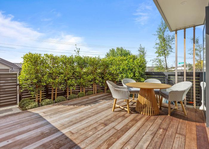  at 31/7 Stanley Avenue, Milford, North Shore City, Auckland