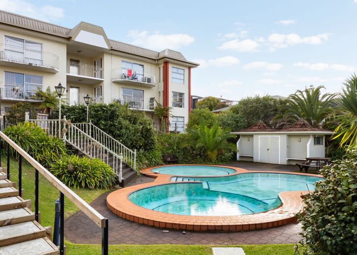  at 12/10 Hunter Street, Hamilton Lake, Hamilton, Waikato