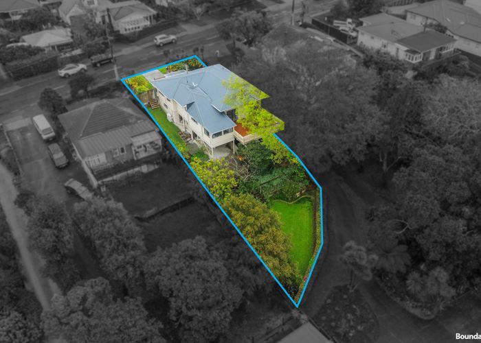  at 86 Beach Road, Mellons Bay, Manukau City, Auckland