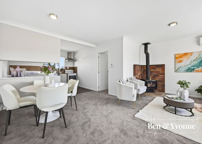 at 4/5 Ryburn Road, Mount Wellington, Auckland City, Auckland