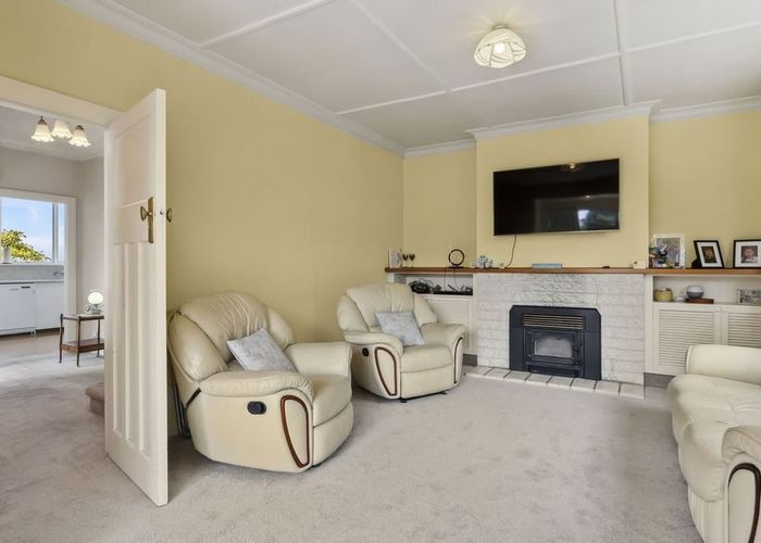  at 6 Lothian Street, Maori Hill, Dunedin