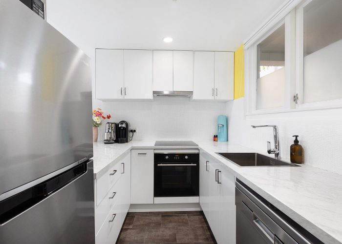  at 5/18 Agra Crescent, Khandallah, Wellington, Wellington