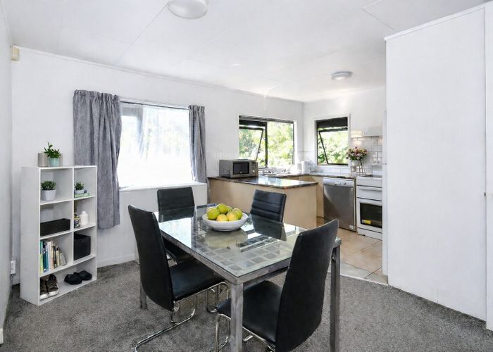 at 2/85 Kimpton Road, Papatoetoe, Manukau City, Auckland