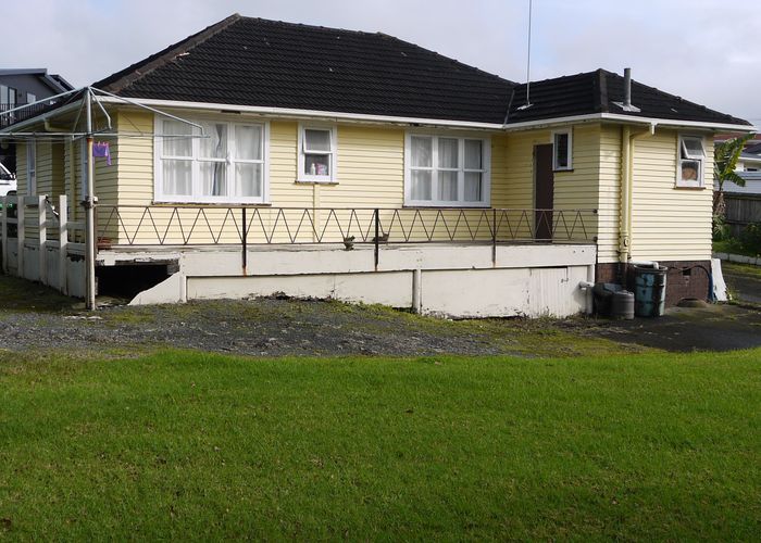 Free property data for 41 Golf Road, New Lynn, Auckland homes.co.nz