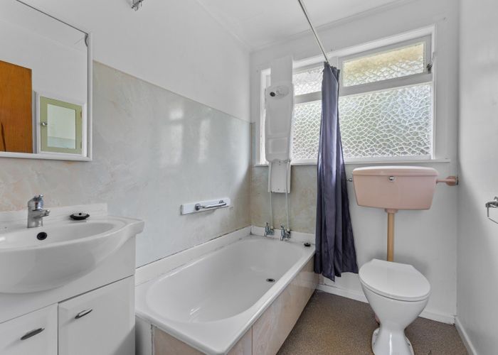  at 36 Toru Road, Paraparaumu Beach, Kapiti Coast, Wellington