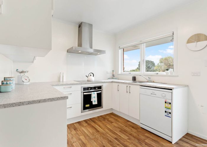  at 3/18 Ellen Avenue, Hillcrest, Auckland