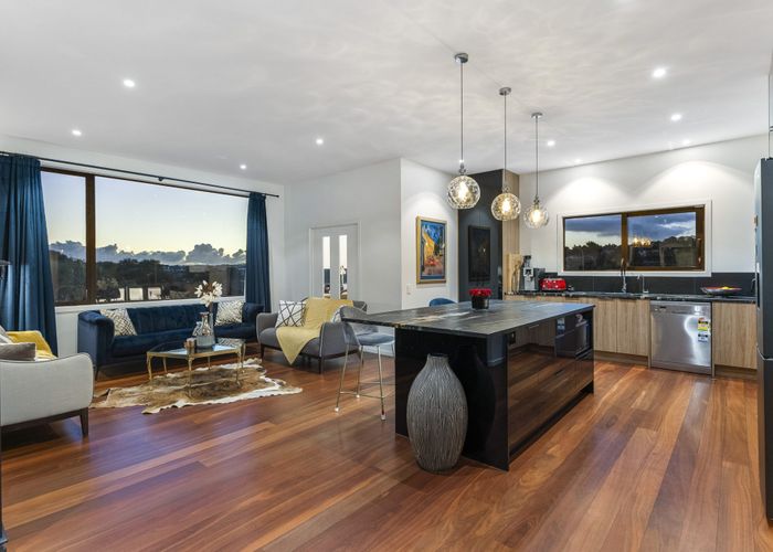  at 2 & 2A Sunvista Avenue, Albany, North Shore City, Auckland