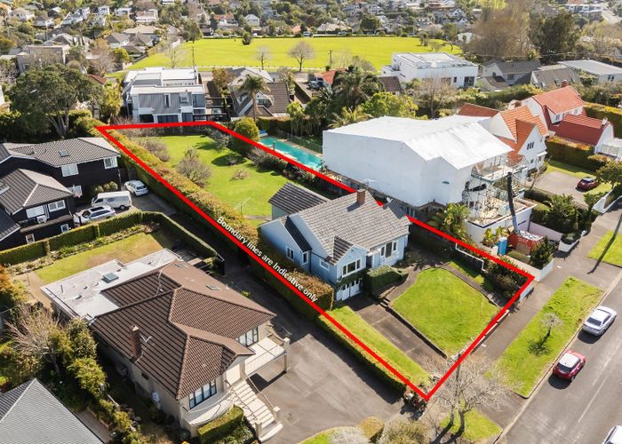  at 13 Dudley Road, Mission Bay, Auckland City, Auckland