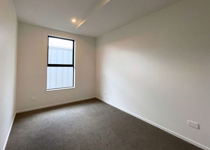  at 26/80 East Coast Road, Milford, North Shore City, Auckland